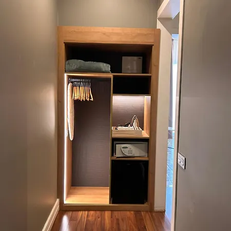 Forget Me Not 4* برشلونة